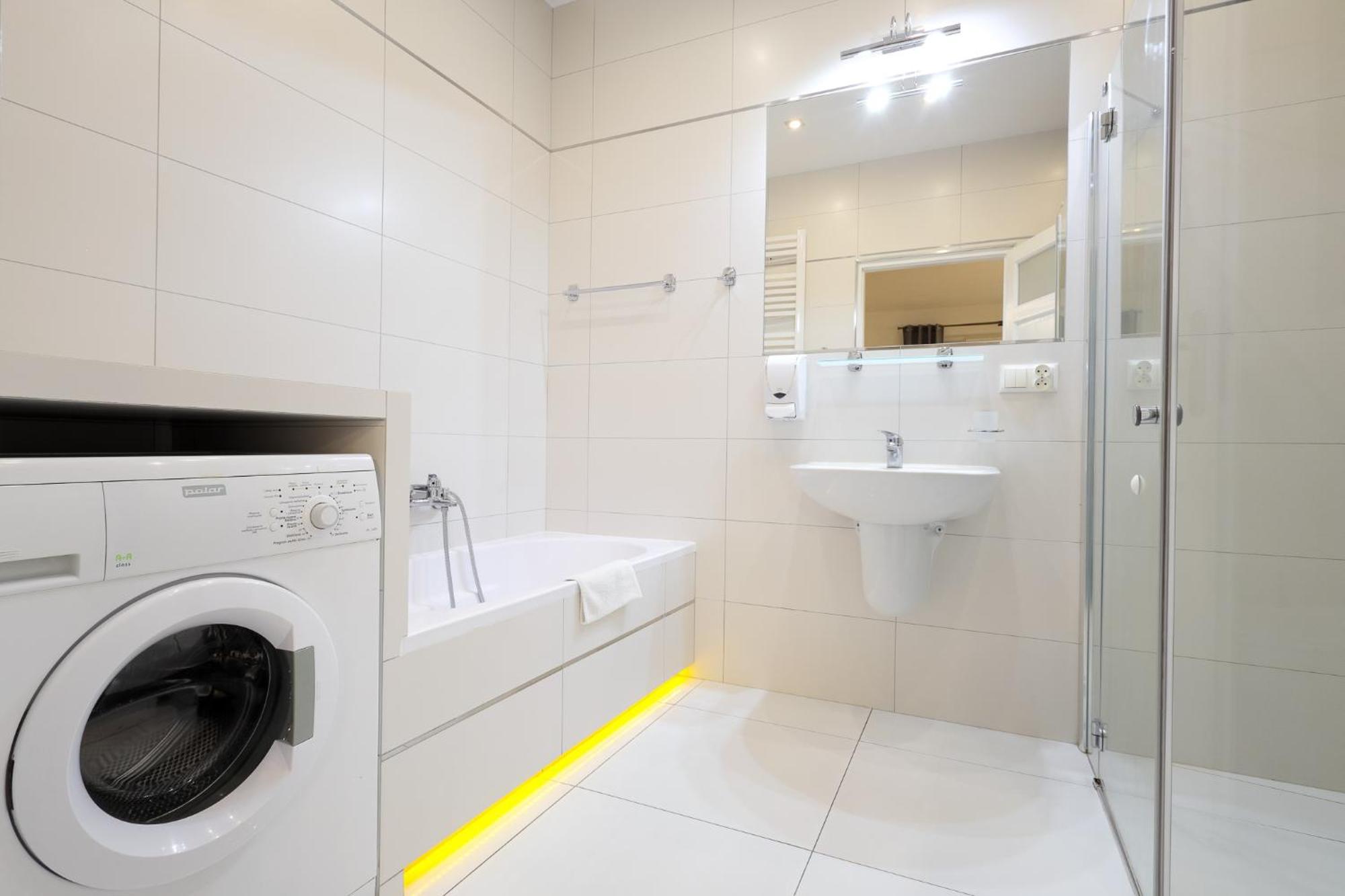 Dworek Rozany Hotel & Restauracja Namysłów المظهر الخارجي الصورة