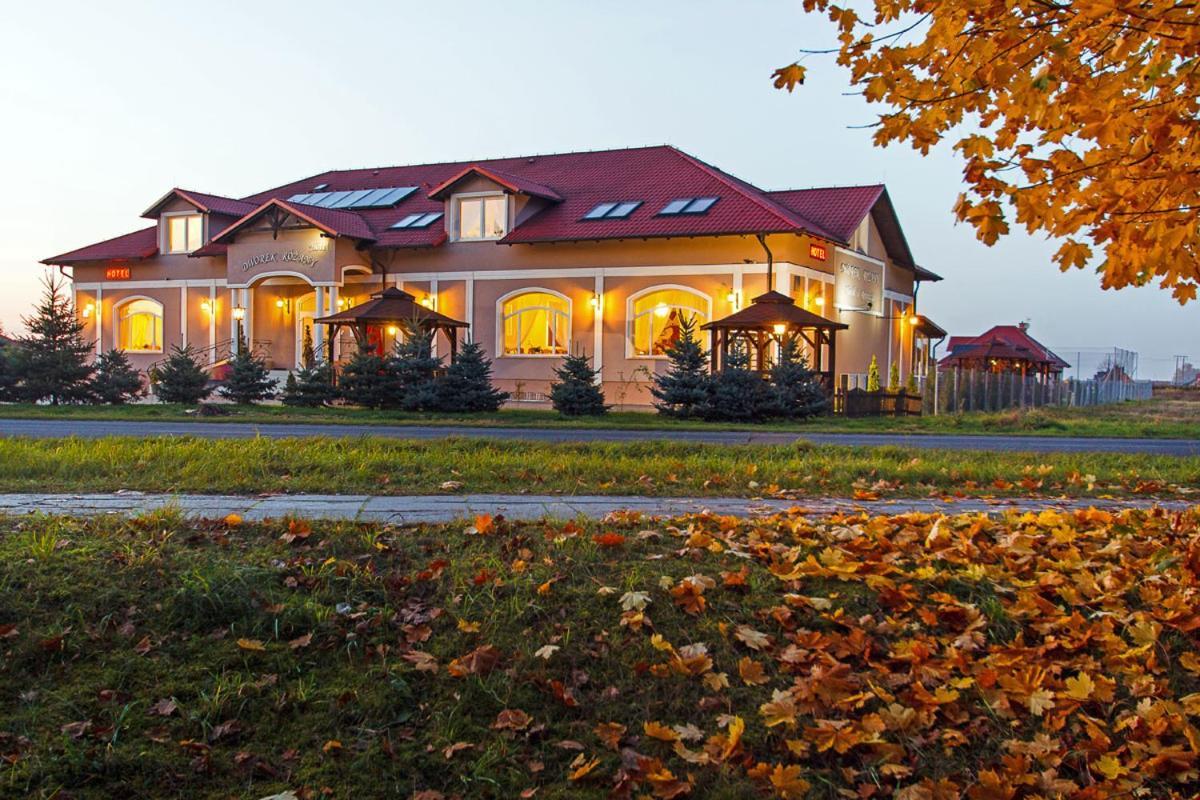 Dworek Rozany Hotel & Restauracja Namysłów المظهر الخارجي الصورة